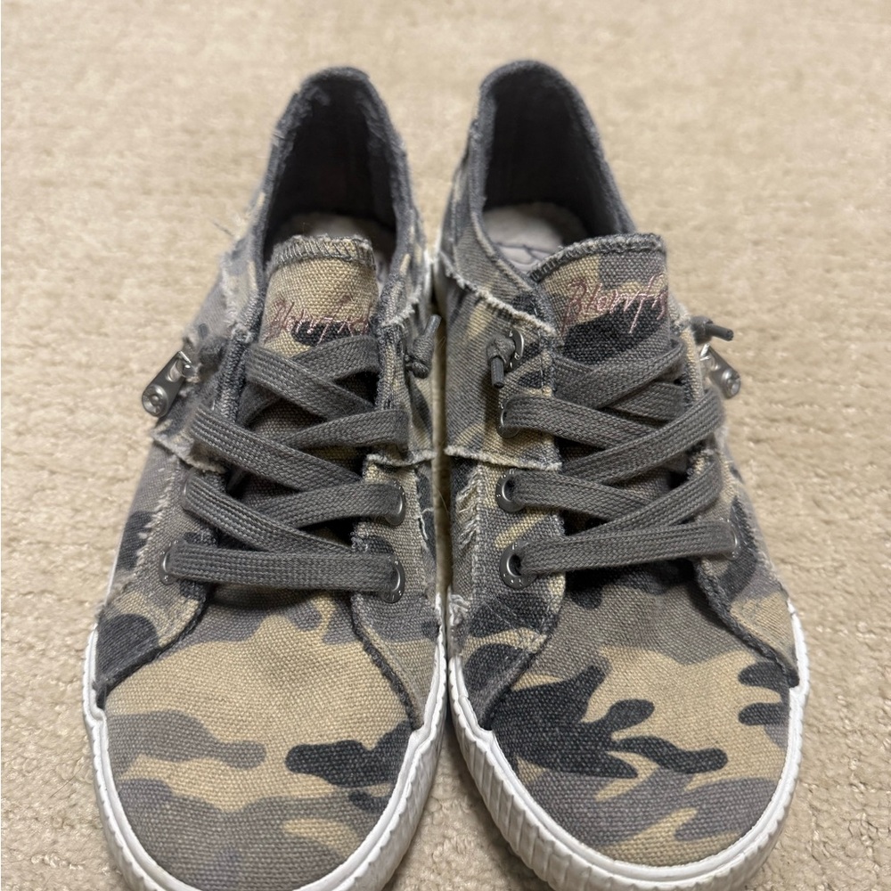 Blowfish Green and Gray Sneakers Casual Lightweight Design